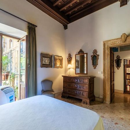 Pantheon Apartment - L'Angolo Nascosto Dei Quadri Rome Buitenkant foto