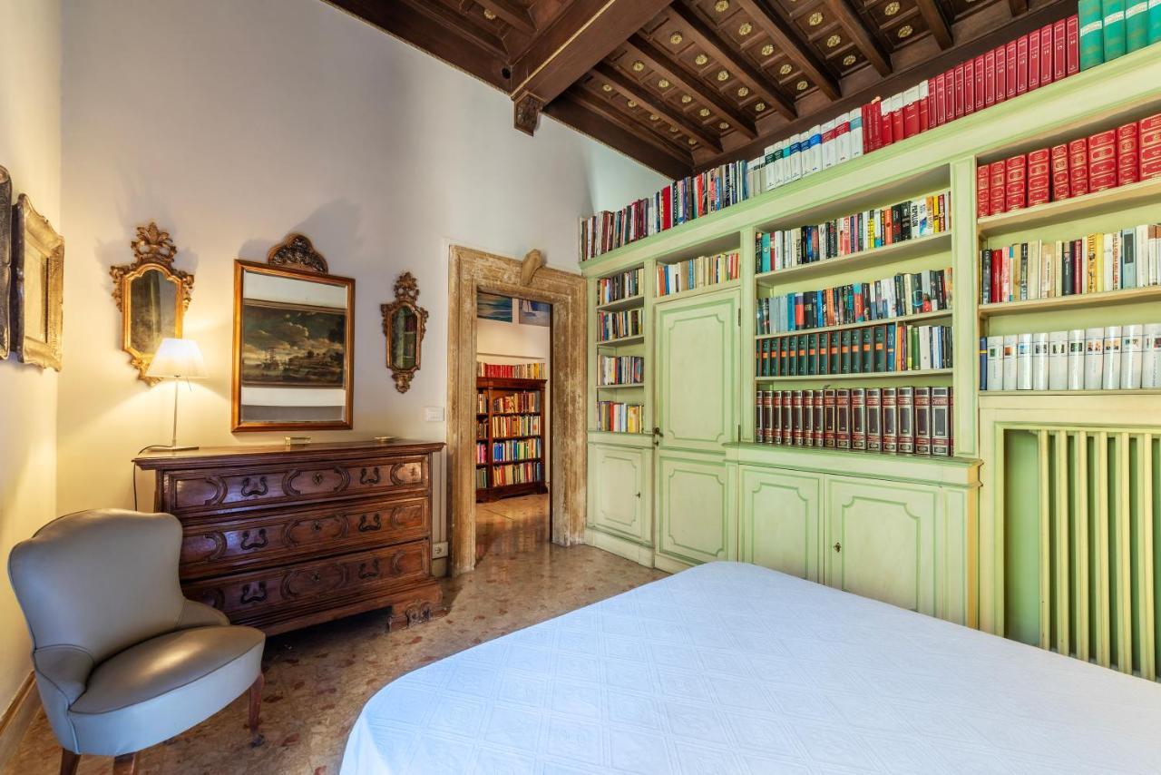 Pantheon Apartment - L'Angolo Nascosto Dei Quadri Rome Buitenkant foto